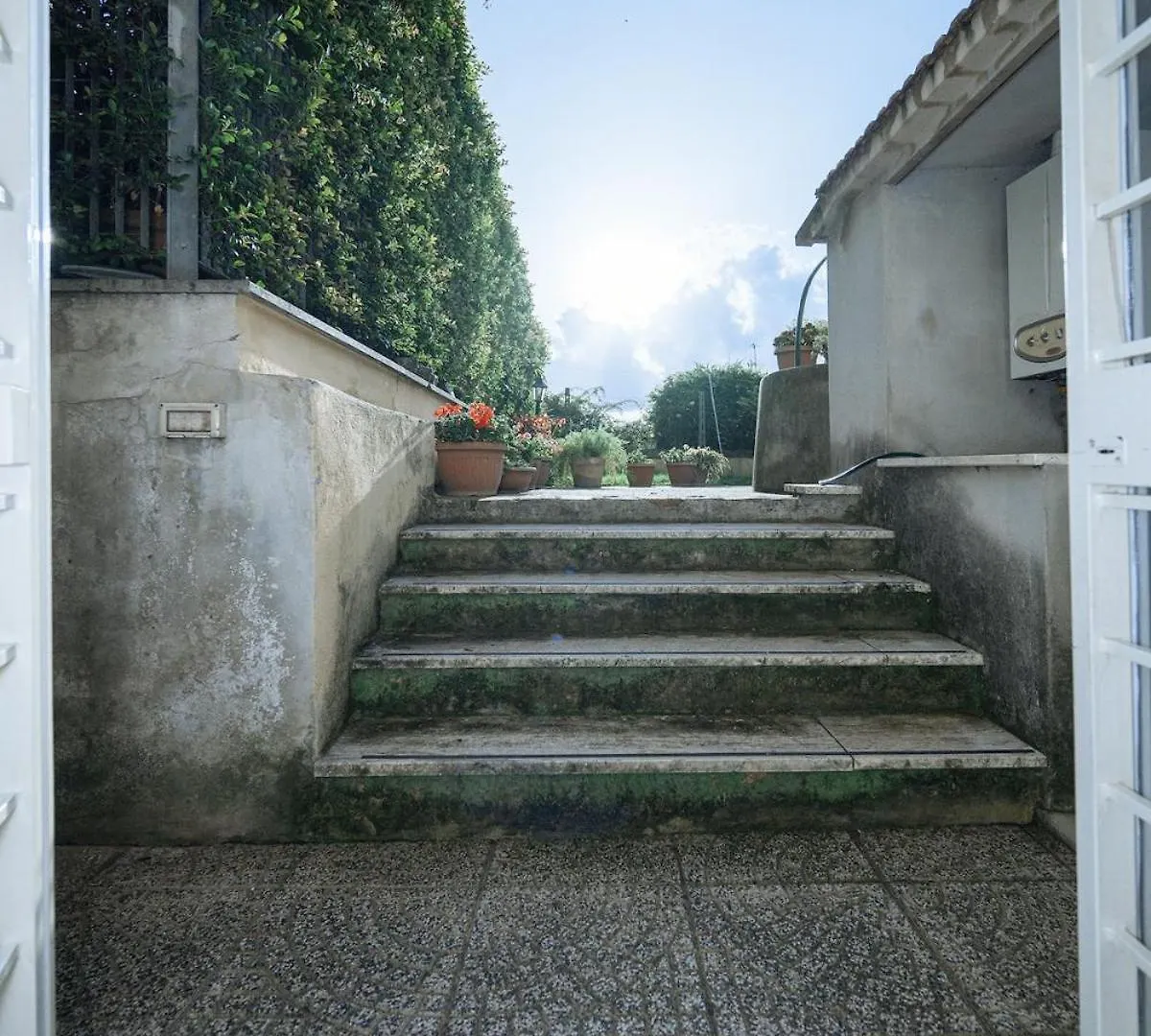 Zizi House Apartment Rome 0*,  Italy